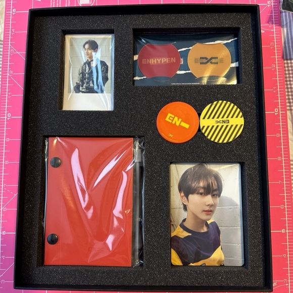 Enhypen Engene membership kit full inclusions - Picture 2 of 3